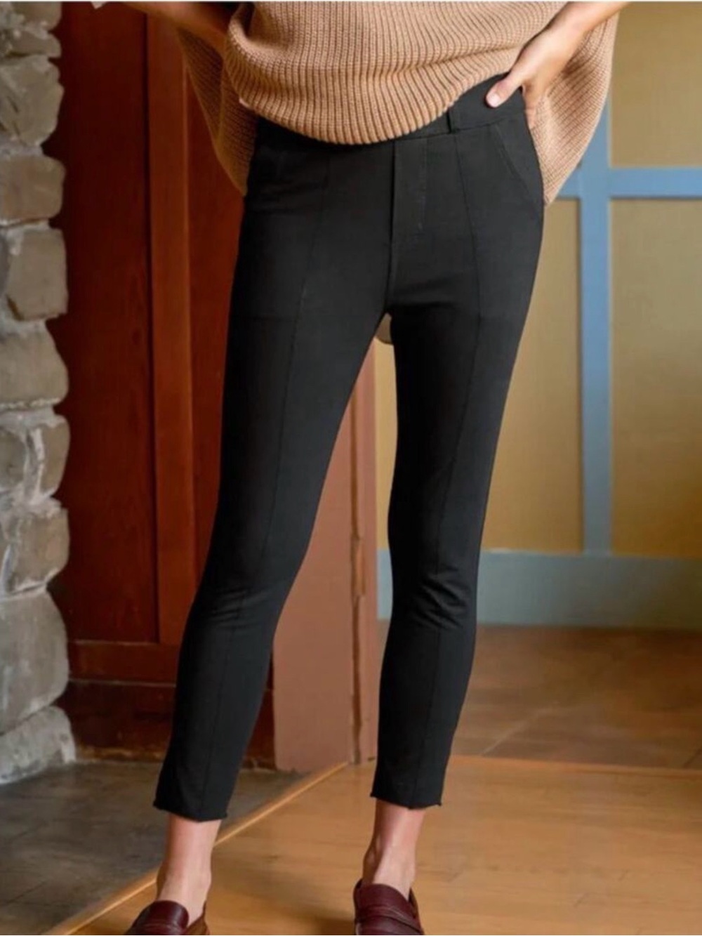 Frank & Eileen Murphy Billion Dollar Pants Black Crop Small
